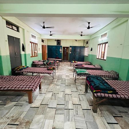 Satsang Lodge Varanasi Exterior photo